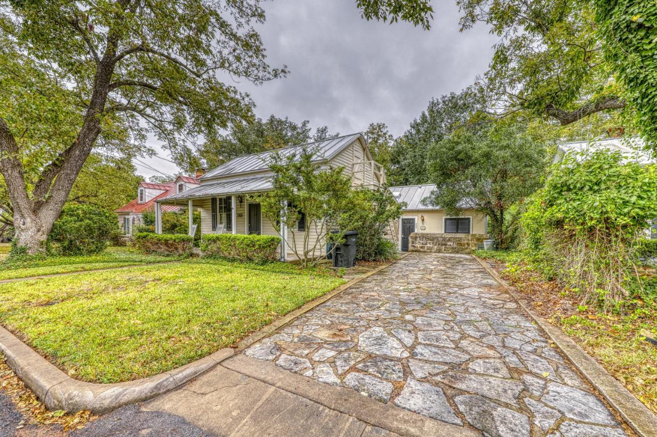 Eva'S Guest House Fredericksburg Exterior photo